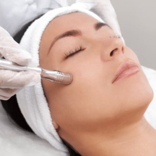 micro-dermabrasion-with-mask